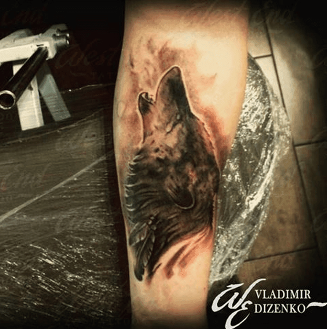 Воющие на луну: Чудесные татуировки волка